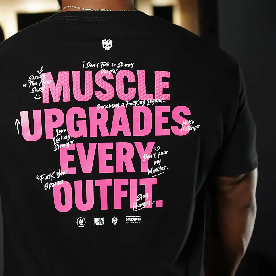 Remera Regular fit MUSCLE UPGRADE EVERY OUTFIT - Negro 4