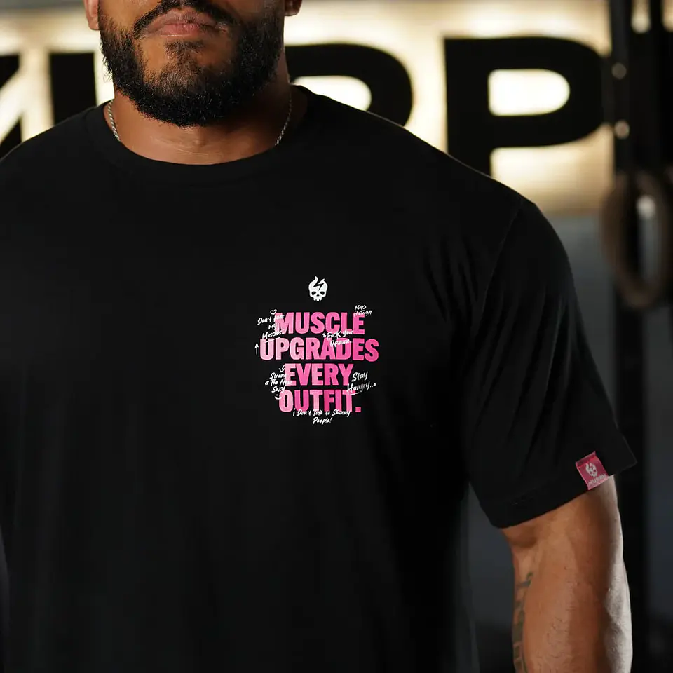 Remera Regular fit MUSCLE UPGRADE EVERY OUTFIT - Negro 5