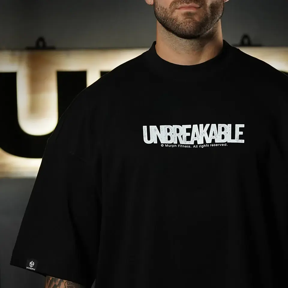 Remera Oversize ICON UNBREAKABLE - Negro 4