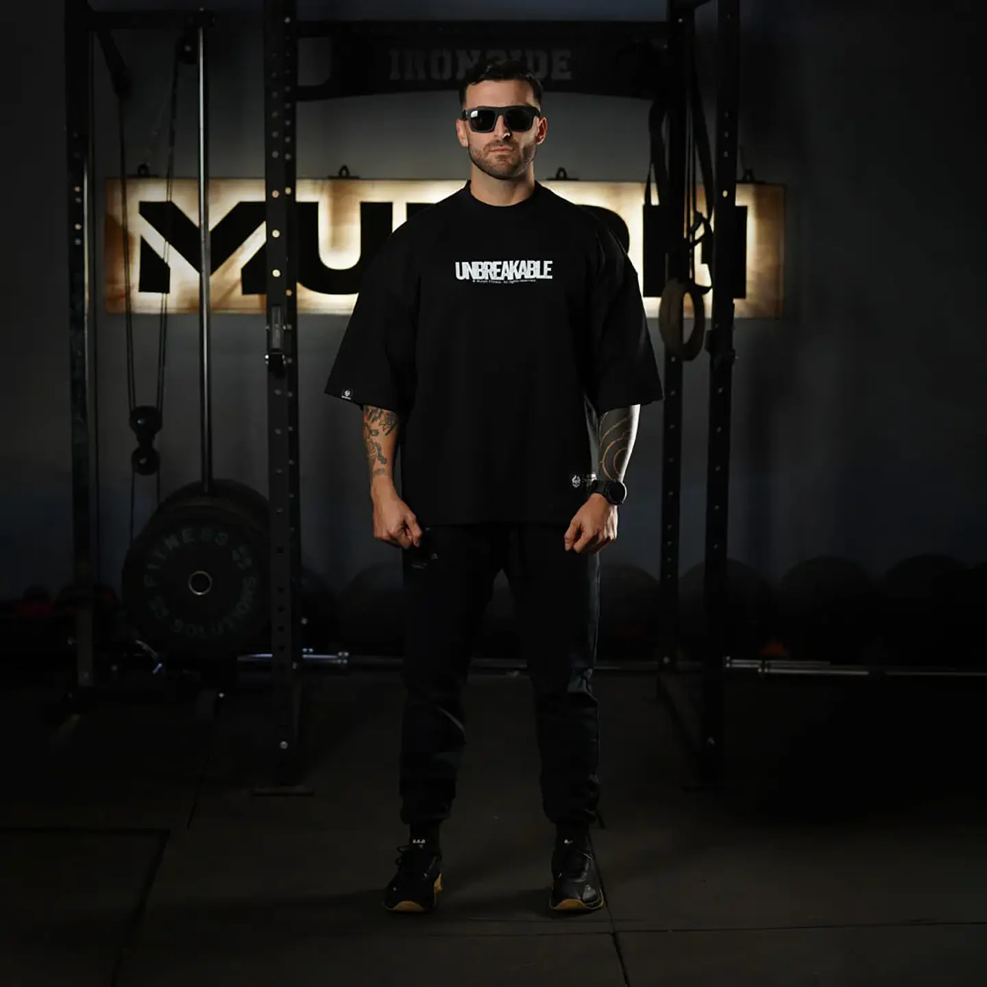 Remera Oversize ICON UNBREAKABLE - Negro 5
