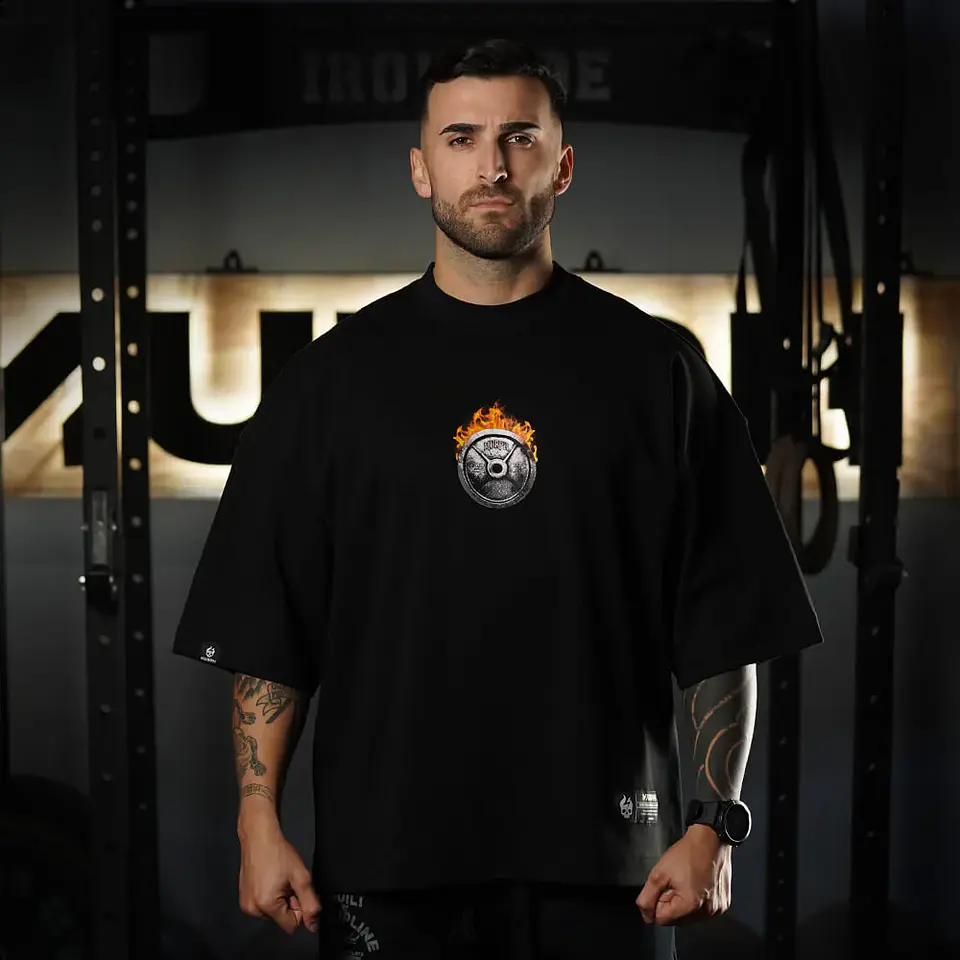 Remera Oversize ICON BORN IN FIRE - Negro 2