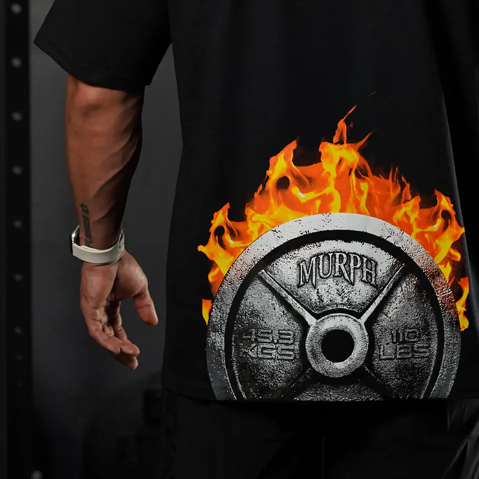Remera Oversize BORN IN FIRE - Negro 3