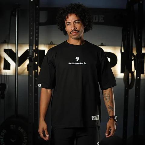 Remera Oversize Premium Be Unbreakable - Black