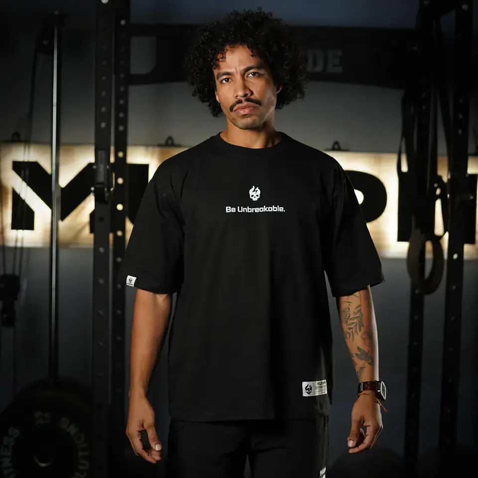 Remera Oversize Premium Be Unbreakable - Black 1