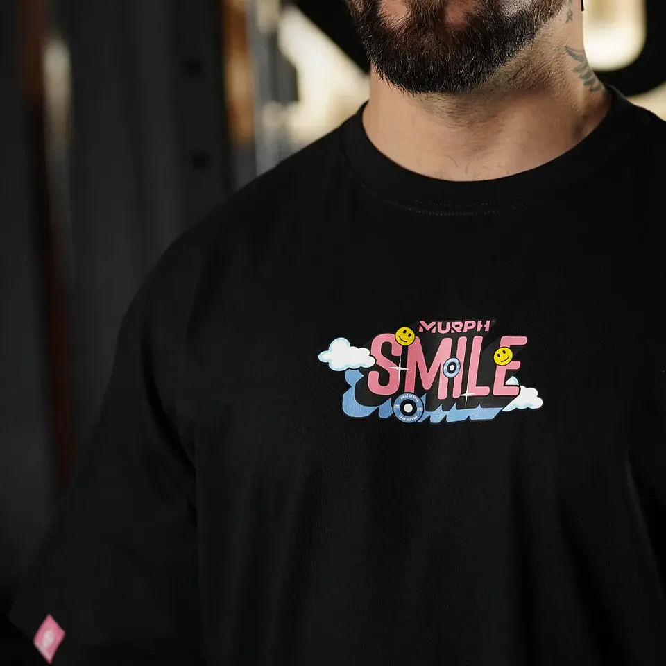 Remera Oversize Smile - Negro 4