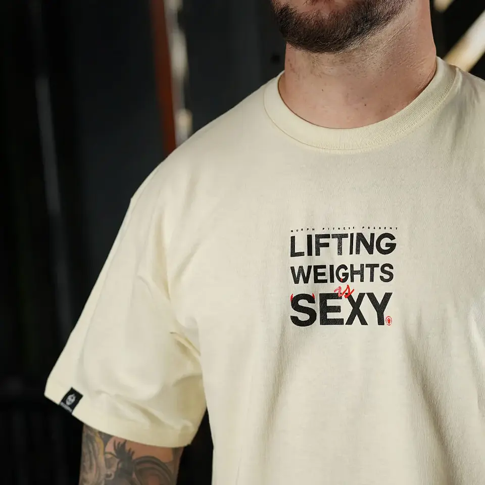 Remera Oversize Lifting Weights Is SEXY - Sweet Cream 5