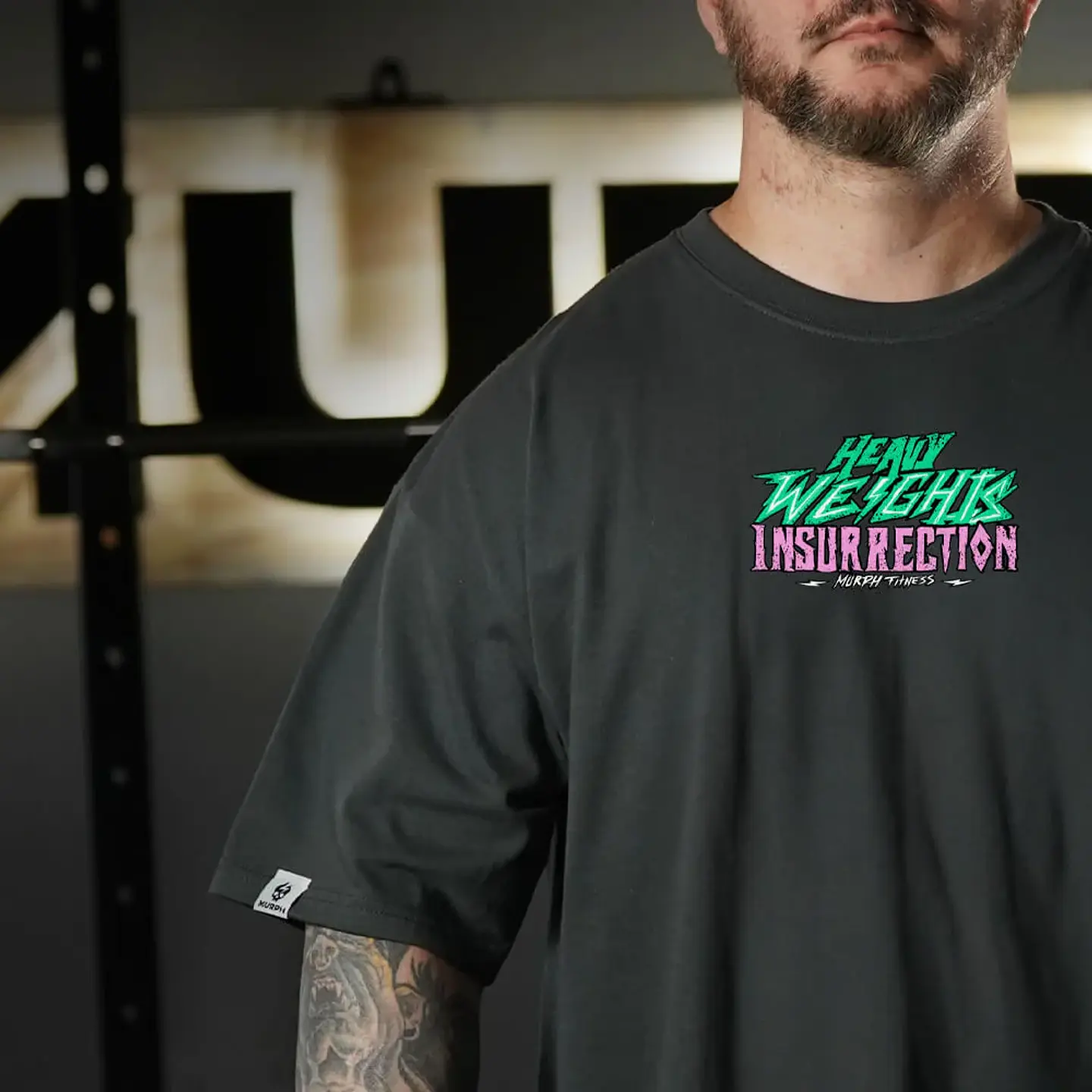 Remera Oversize Insurrection - Gris Charcoal 4