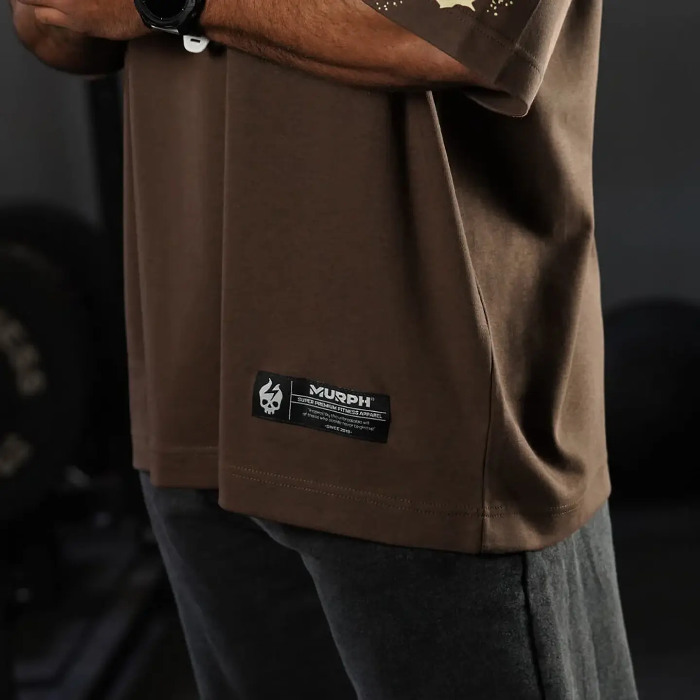 Remera Oversize ICON Sinister Logo - Chocolate 5