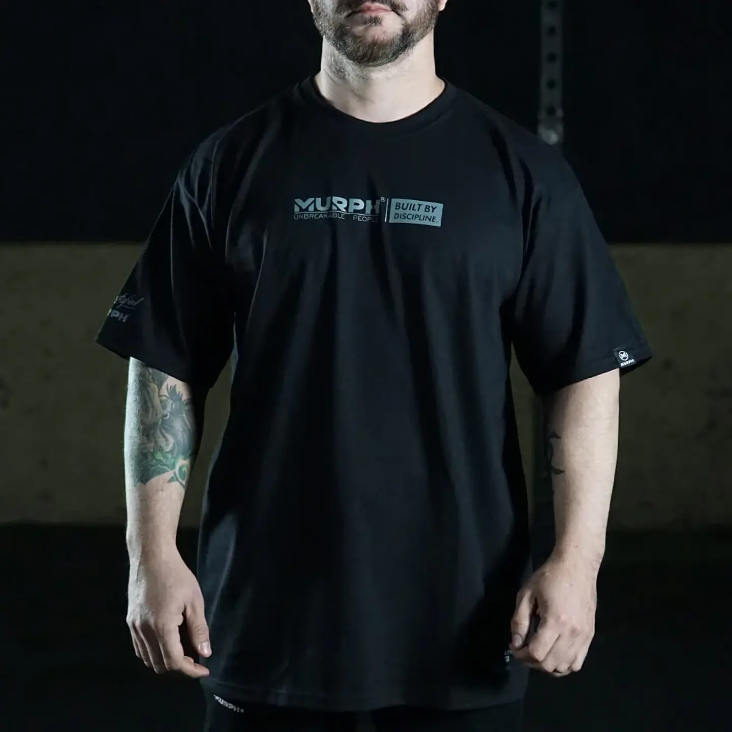 Remera Oversize Built By Discipline - Negro 2