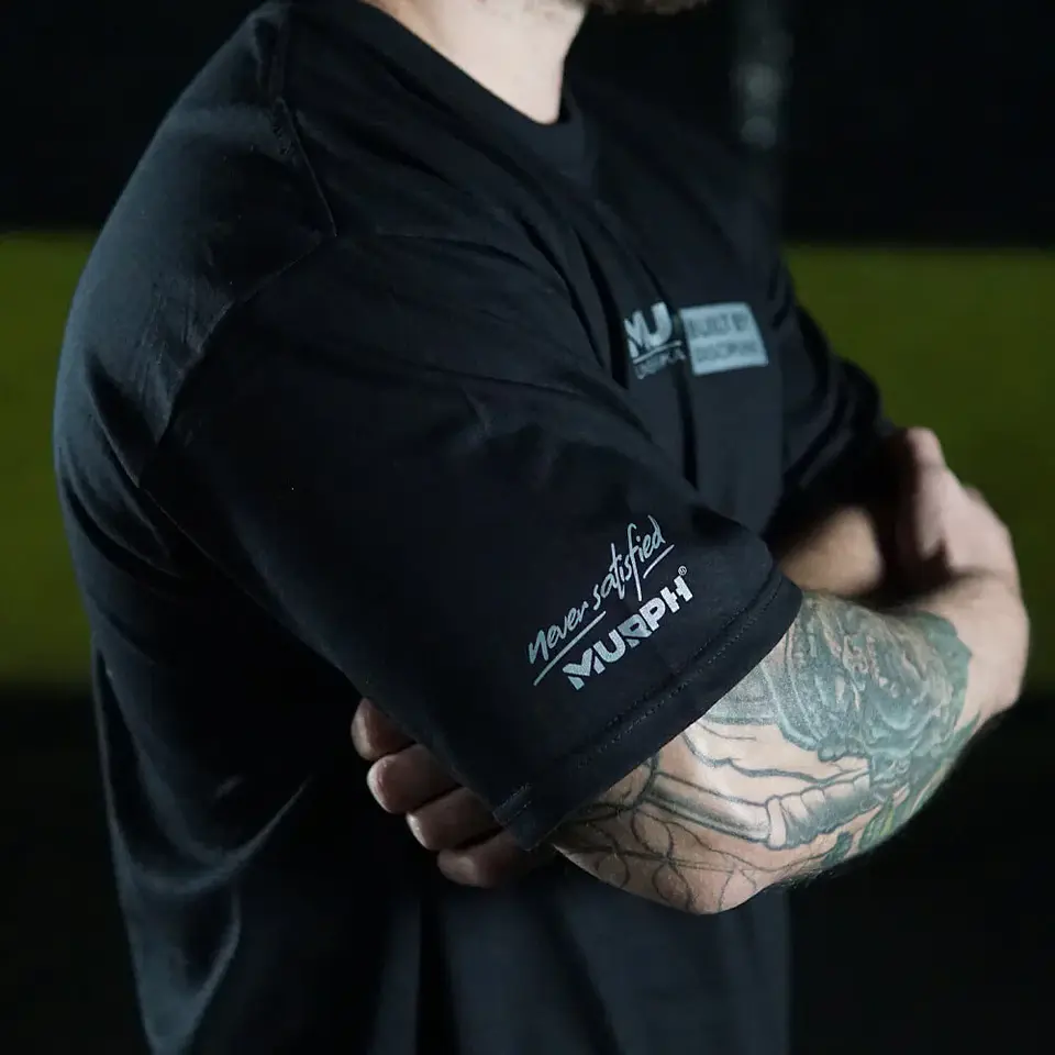 Remera Oversize Built By Discipline - Negro 3