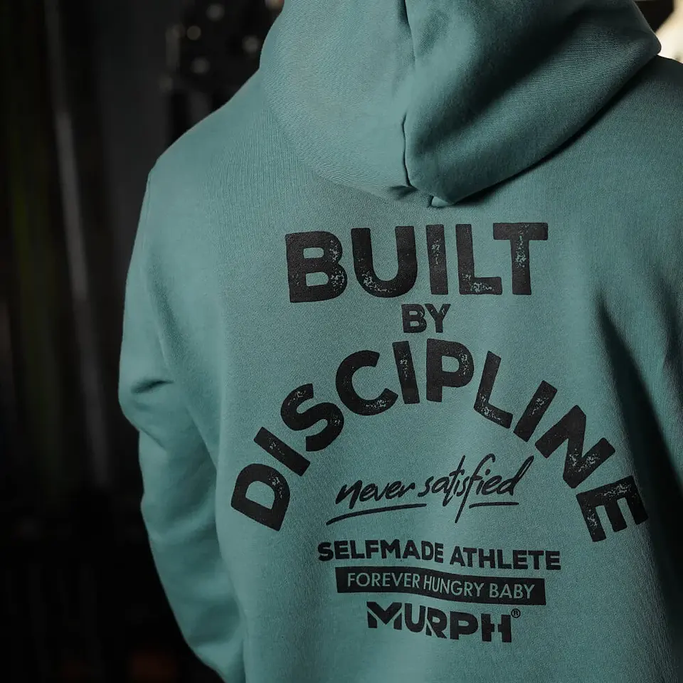 Buzo Canguro BUILT BY DISCIPLINE - Dessert Gray 4