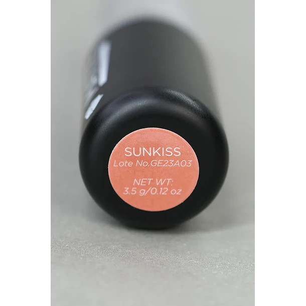 Lipstick Matte Dolce Bella Tono Sunkiss  2