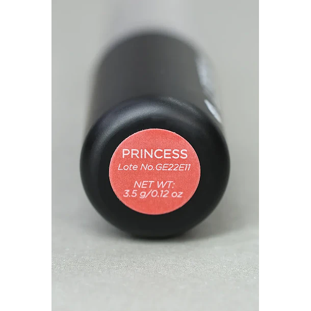 Lipstick Matte Dolce Bella Tono Princess 2