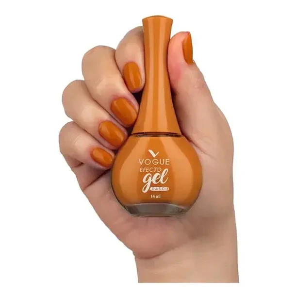 Esmalte de Uñas Vogue Efecto Gel Tono Grandeza  3