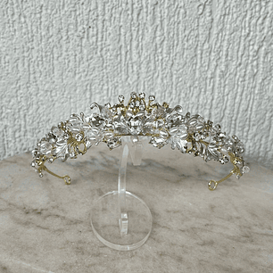 Tiara Fátima Dorada