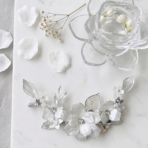 Tocado Nina con Flores Cristalizadas