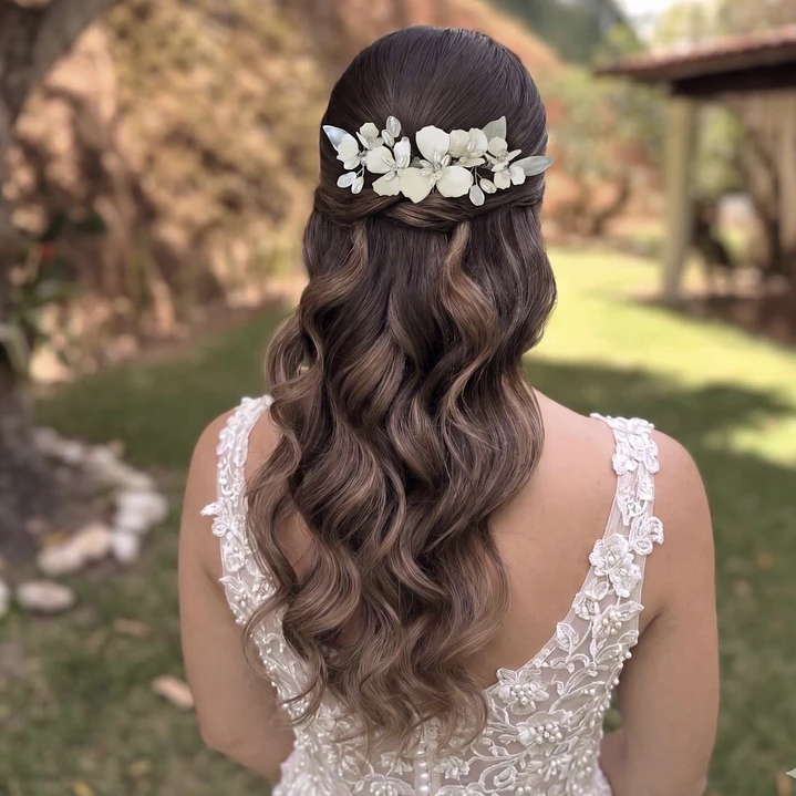 Tocado Myla con Flores Cristalizadas 6