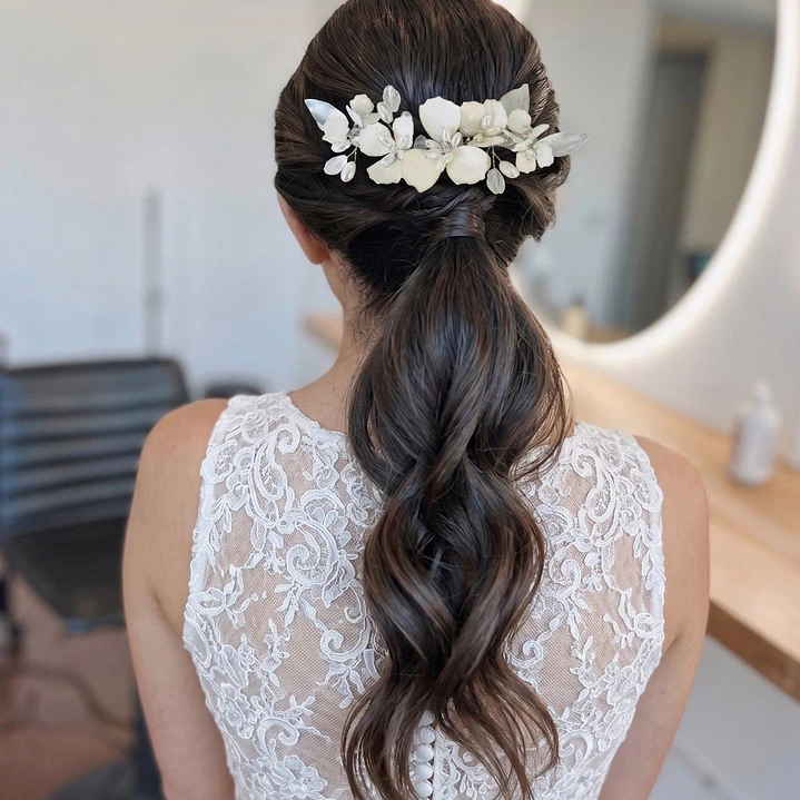 Tocado Myla con Flores Cristalizadas 5
