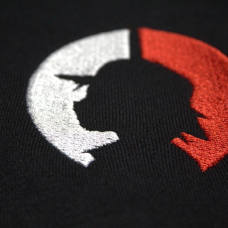 Sweatshirt Bordada Pikachu 4