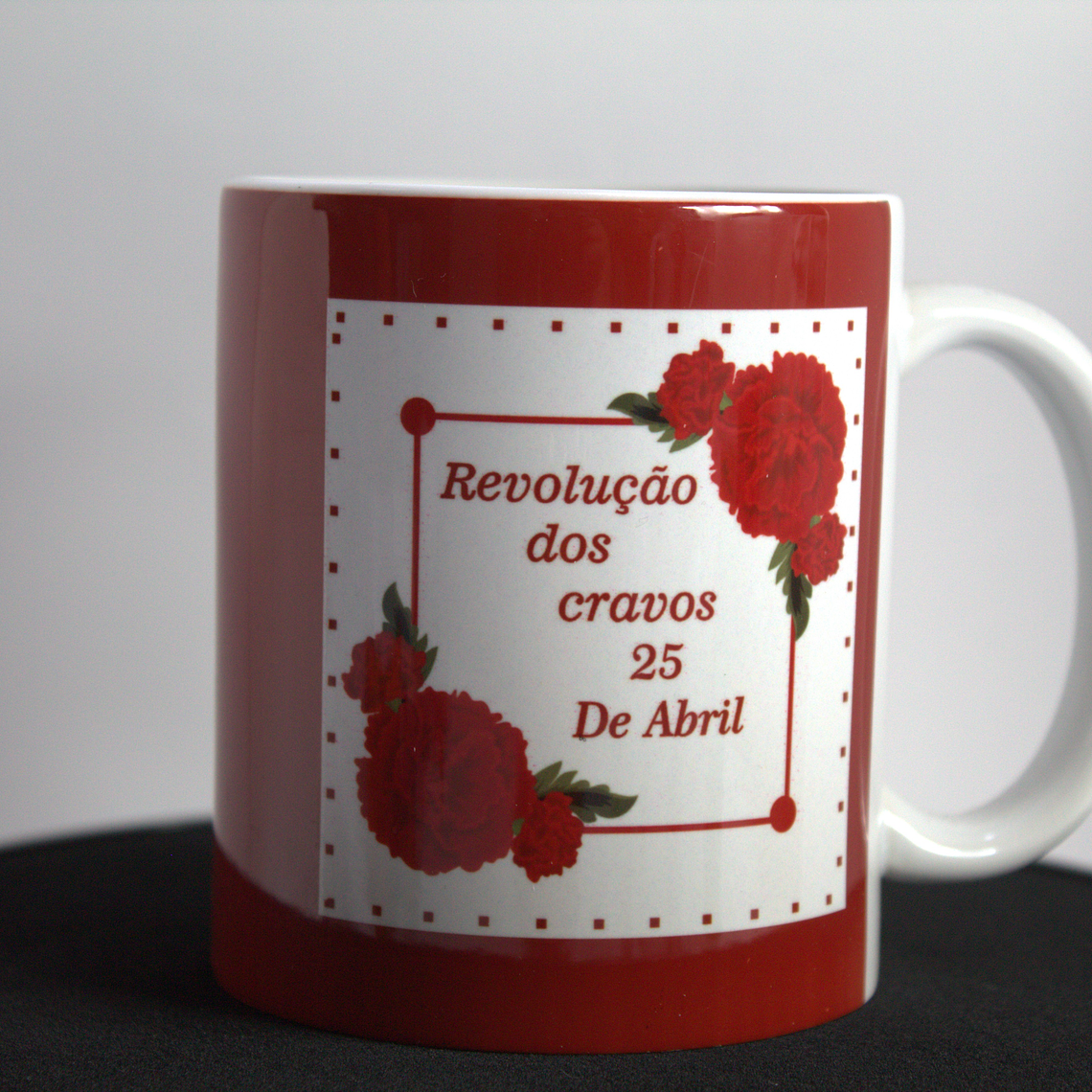 CANECA REVOLUÇÃO DOS CRAVOS 1