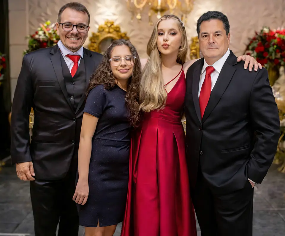 Fotomontagem com Pessoas Falecidas | Transforme Fotos em Homenagem 5