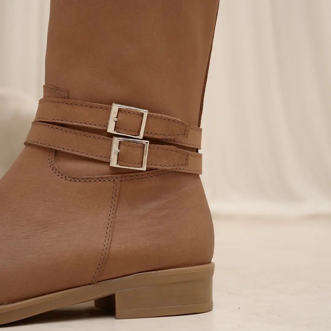 Calia Camel 6