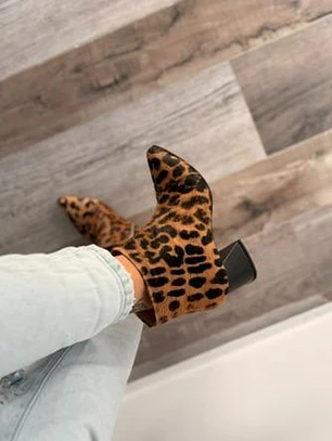 VOGUE ANIMAL PRINT