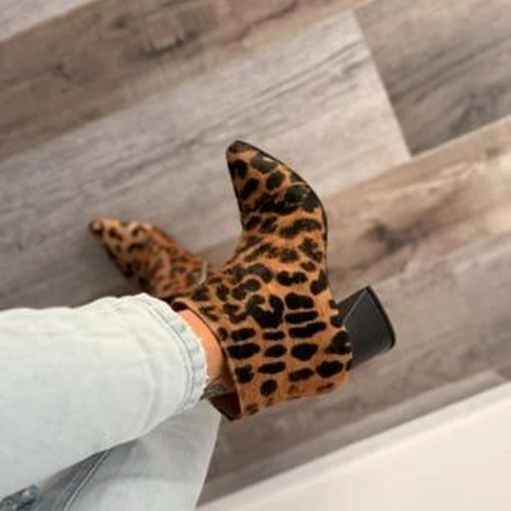 VOGUE ANIMAL PRINT 2