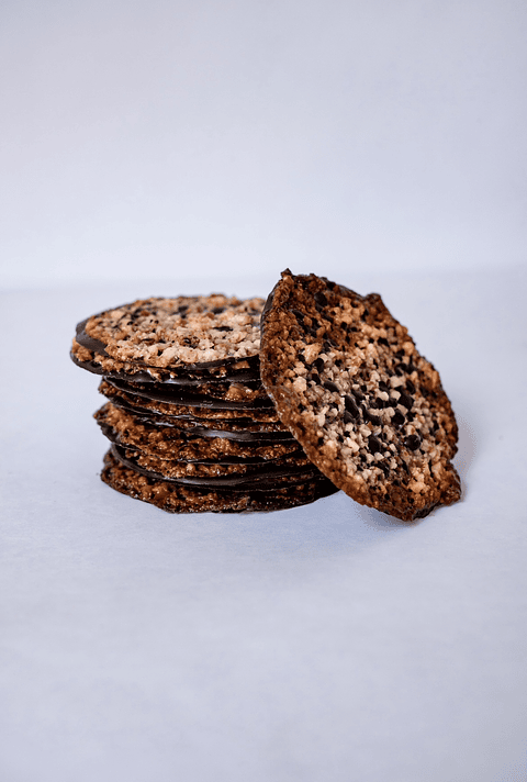 Paquete de 10 galletas de almendra y chocolate bitter