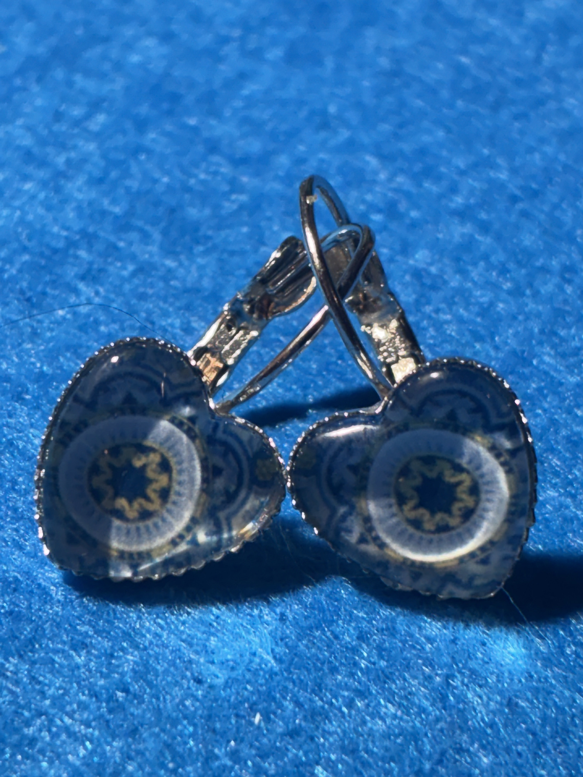 Portuguese tile earrings, heart design. 1