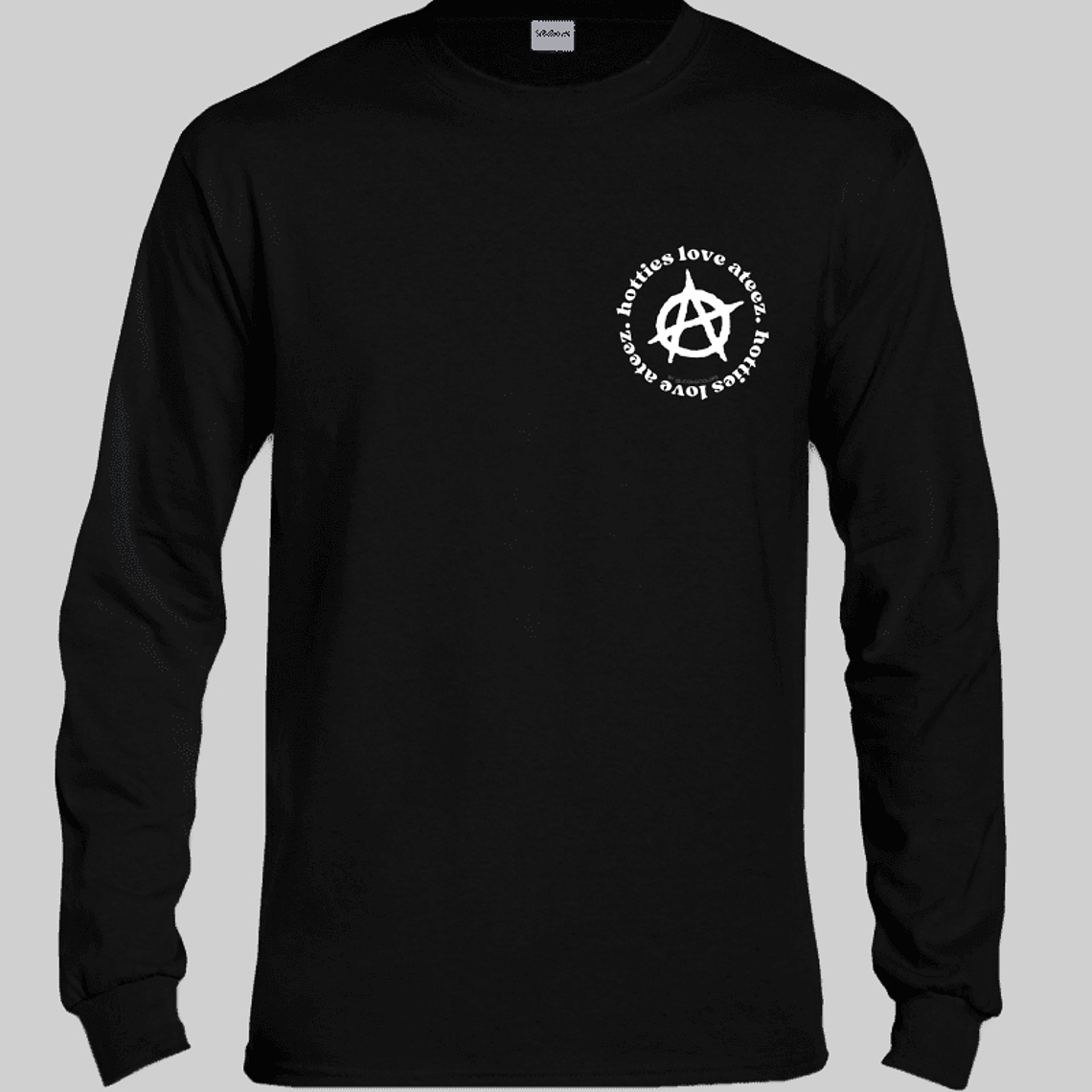 Polera Diseño logo Hotties (b/n) - ATEEZ 3