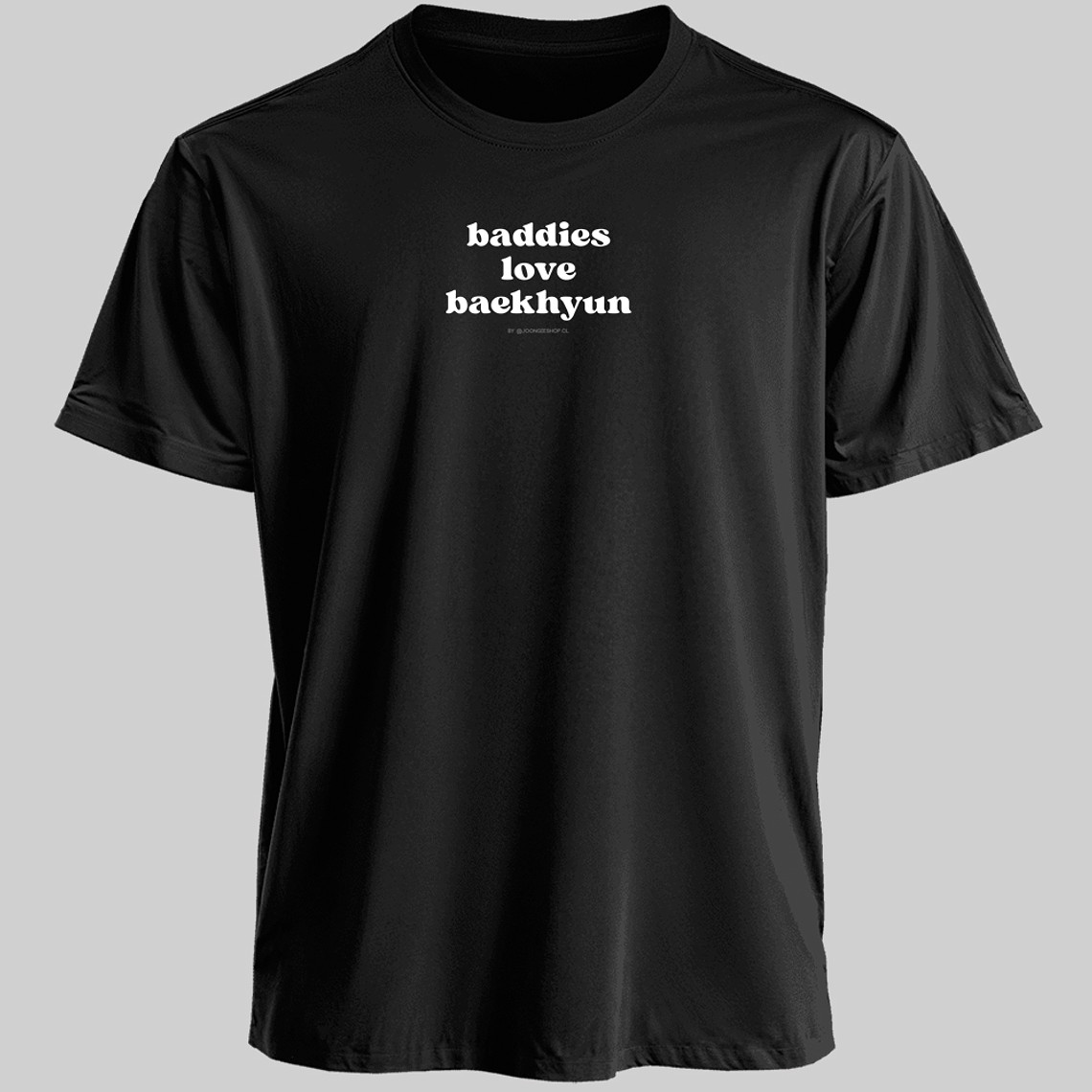 Polera Diseño logo Baddies (b/n) - BAEKHYUN 1