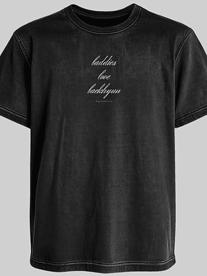 Polera Diseño logo Baddies v.2 (b/n) - BAEKHYUN