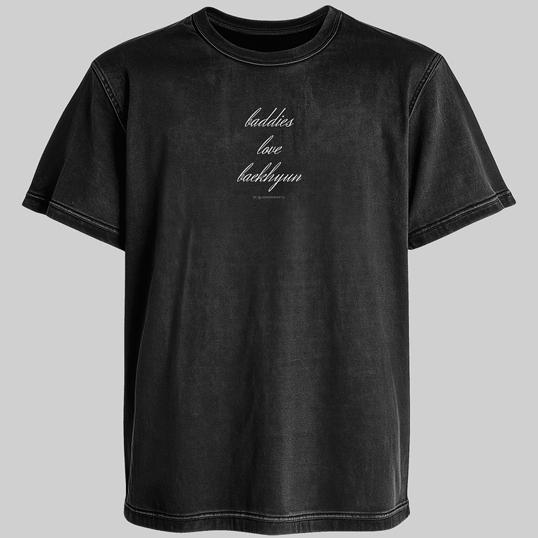 Polera Diseño logo Baddies v.2 (b/n) - BAEKHYUN 2
