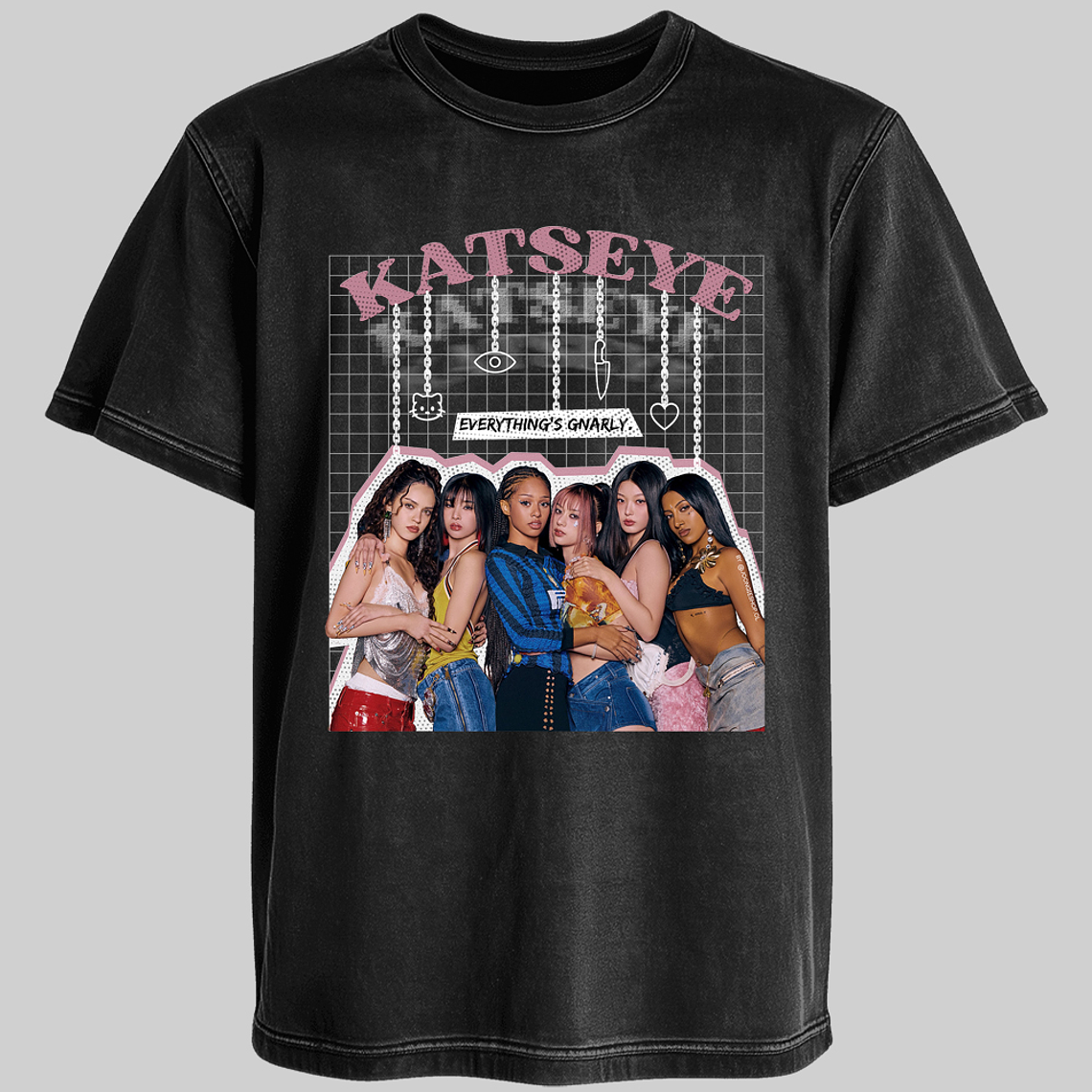 Polera Diseño Graphic (color) - KATSEYE 2