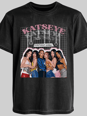 Polera Diseño Graphic (color) - KATSEYE