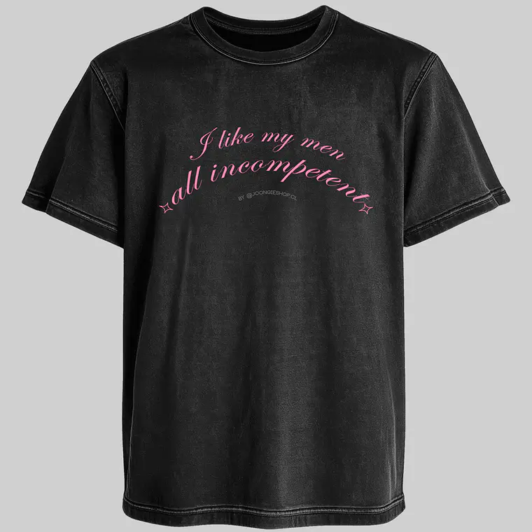 Polera Iconic Lines - Sabrina Carpenter v.1 (Manchild) 3