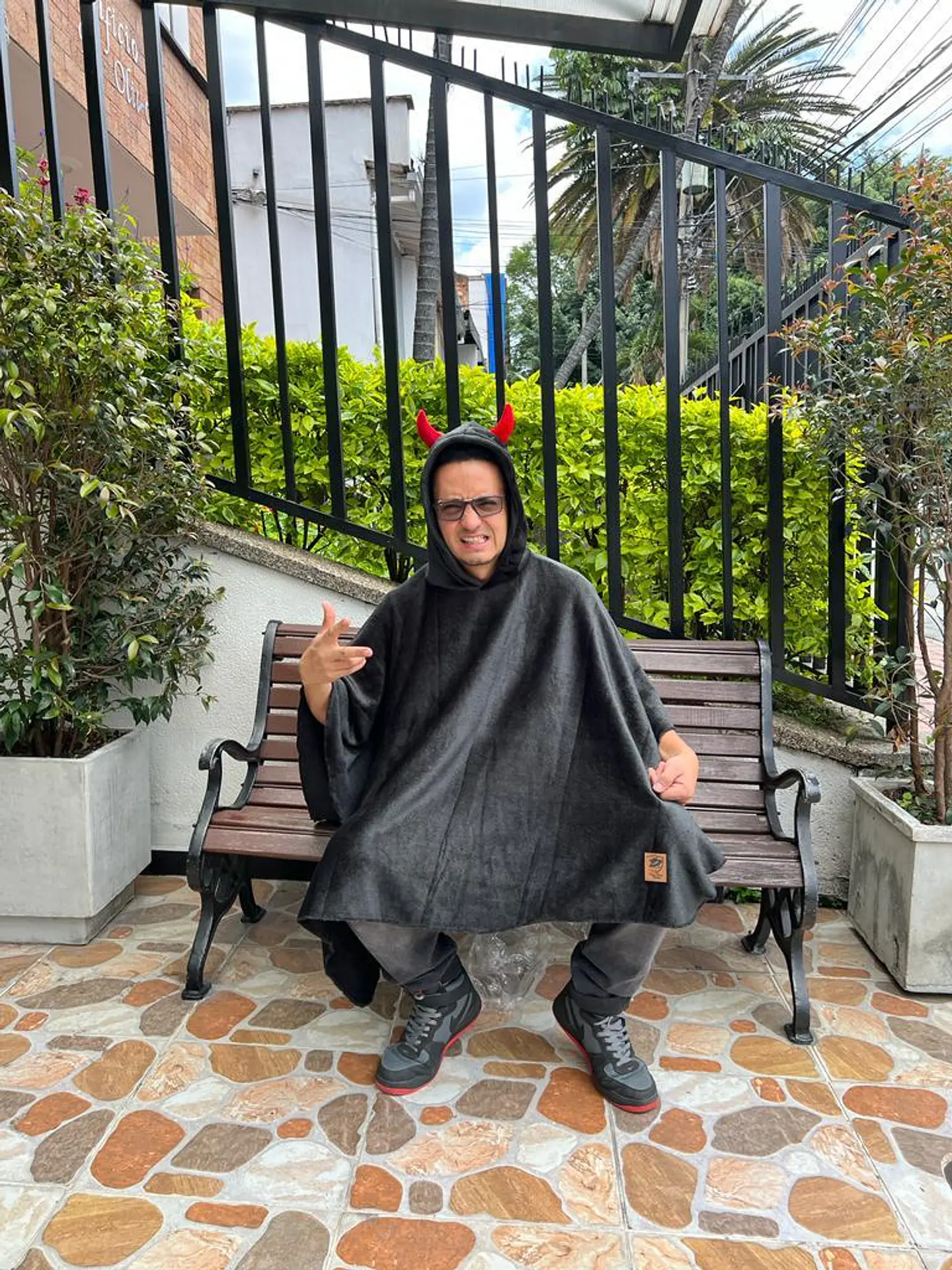Poncho Endiablado + Llavero personalizado + Envio 1