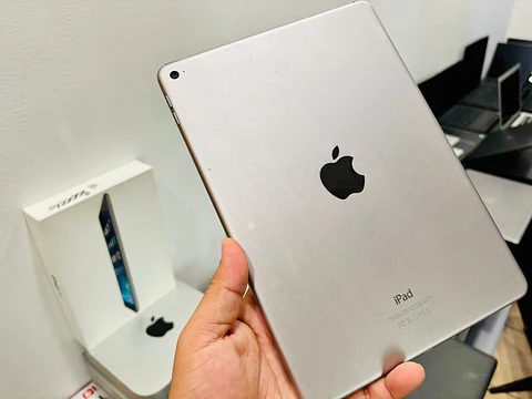 IPAD AIR 2 DE 64 GB
