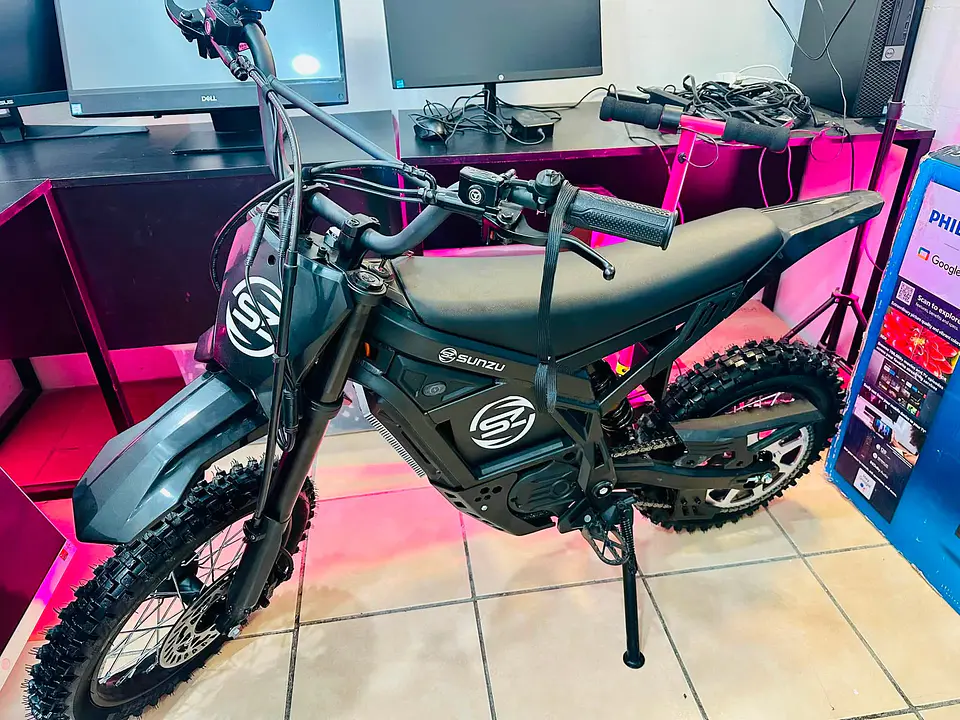 SUNZU Moto Eléctrica Off-Road 2026 3