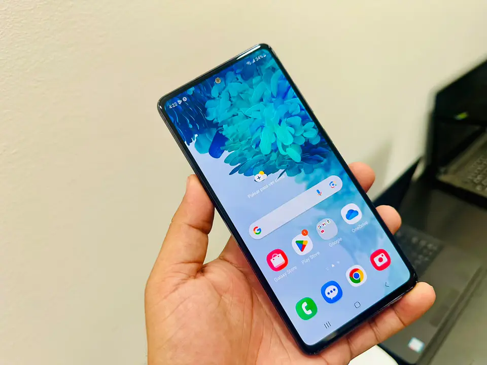 Samsung Galaxy S20 FE 5G 1
