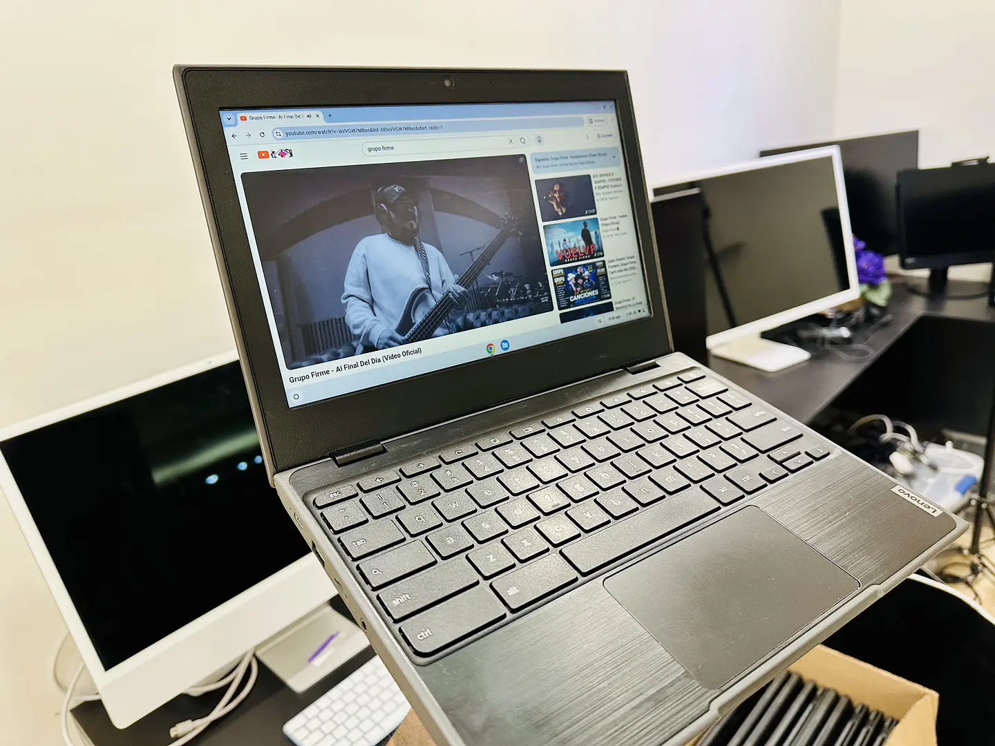 Laptop Chromebook con ChromeOS 3