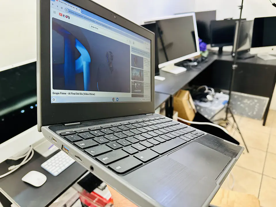 Laptop Chromebook con ChromeOS 7