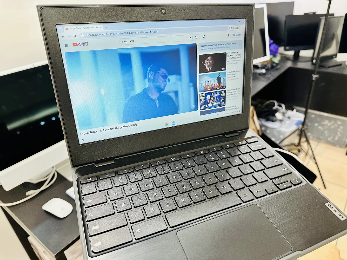 Laptop Chromebook con ChromeOS 8