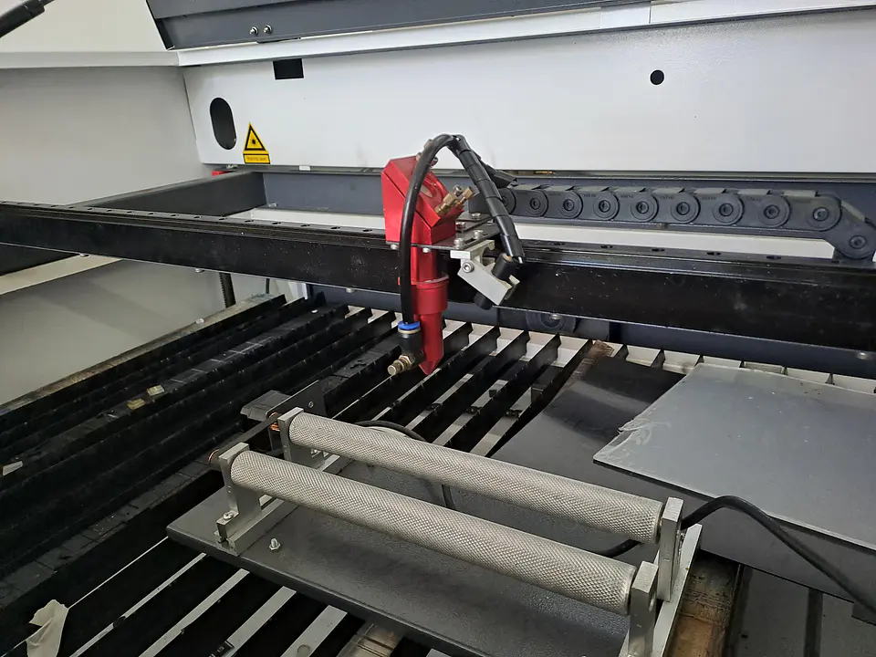 Corte o Grabado CNC Láser (por minuto) en Madera, Acrílico, Metal o Cuero 1