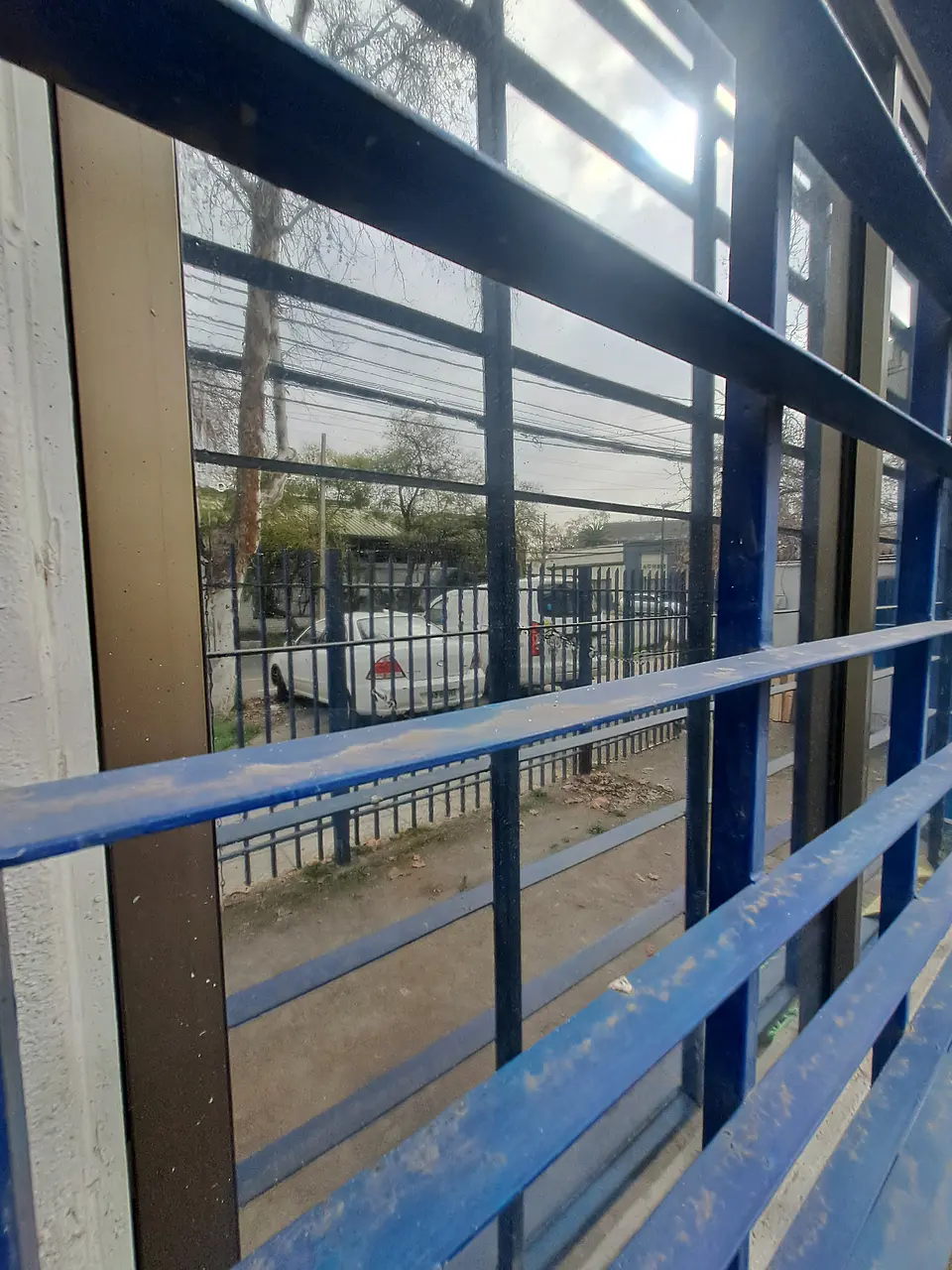 Adhesivo Transparente con Respaldo Blanco Efecto Espejo 3