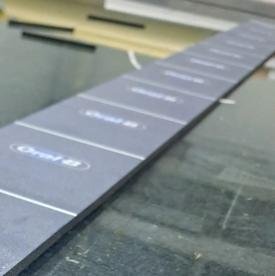 Adhesivo Laminado Opaco Emplacado en Foamex de 5mm o 10mm a 4/0 Color 1