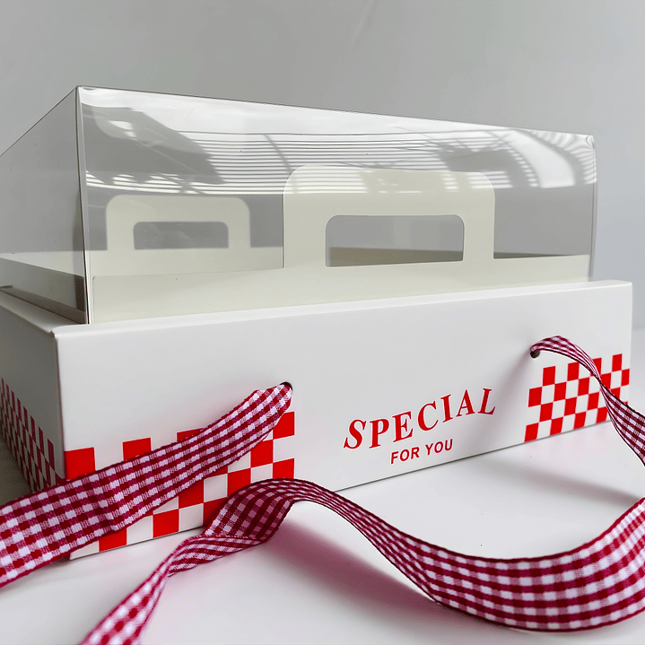 Caja de cartón con tapa transparente 2