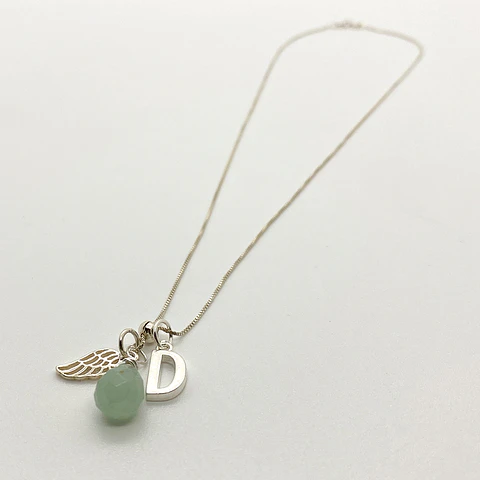 Collar Inicial Ala + Jade Verde