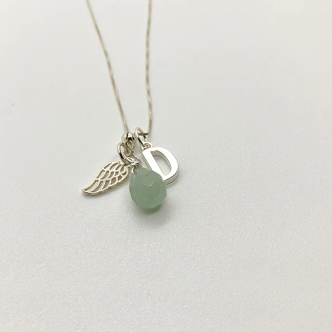 Collar Inicial Ala + Jade Verde